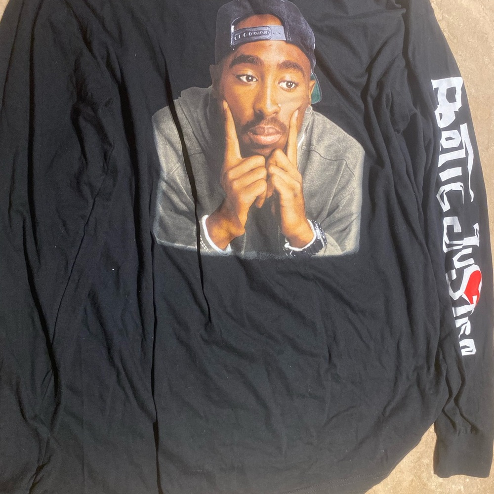 Black Graphic Long Sleeve Shirt